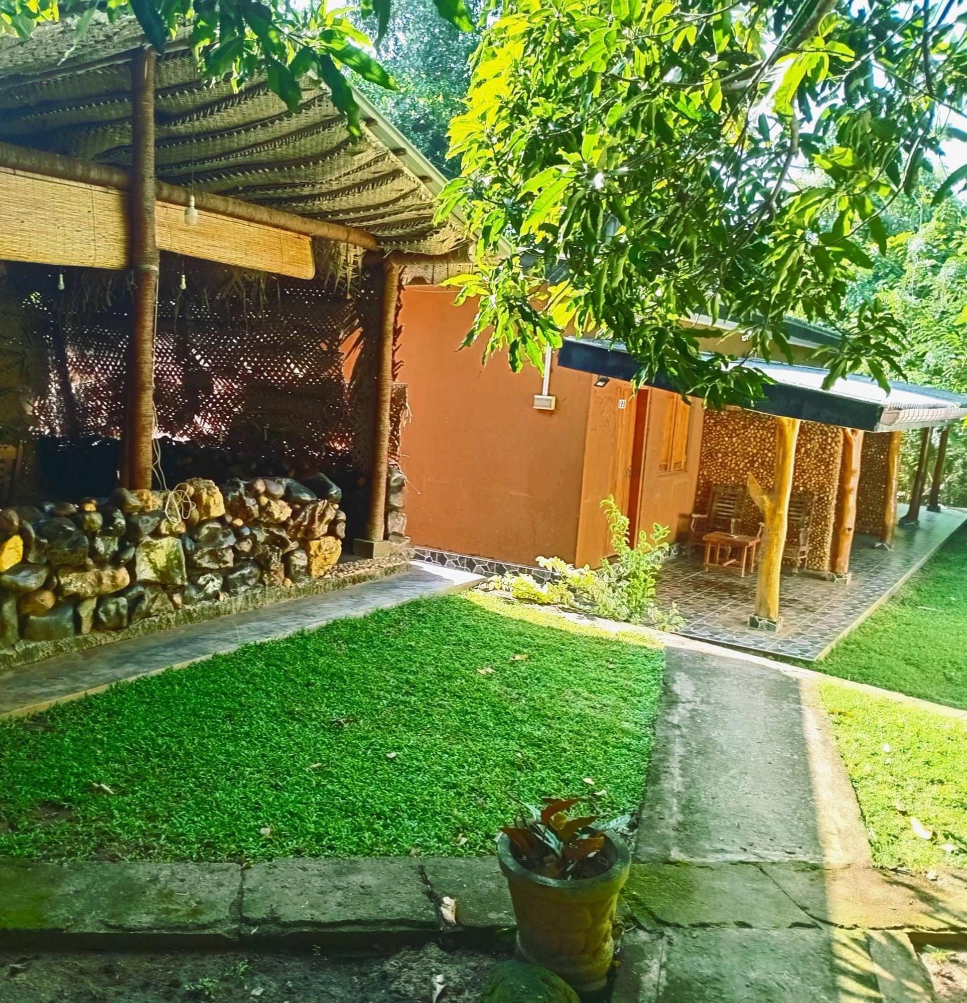 Elephant Paradise Safari Bungalow Udawalawe Exterior photo